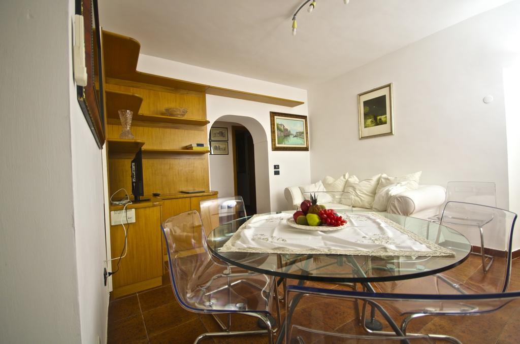 Arenula Apartment *